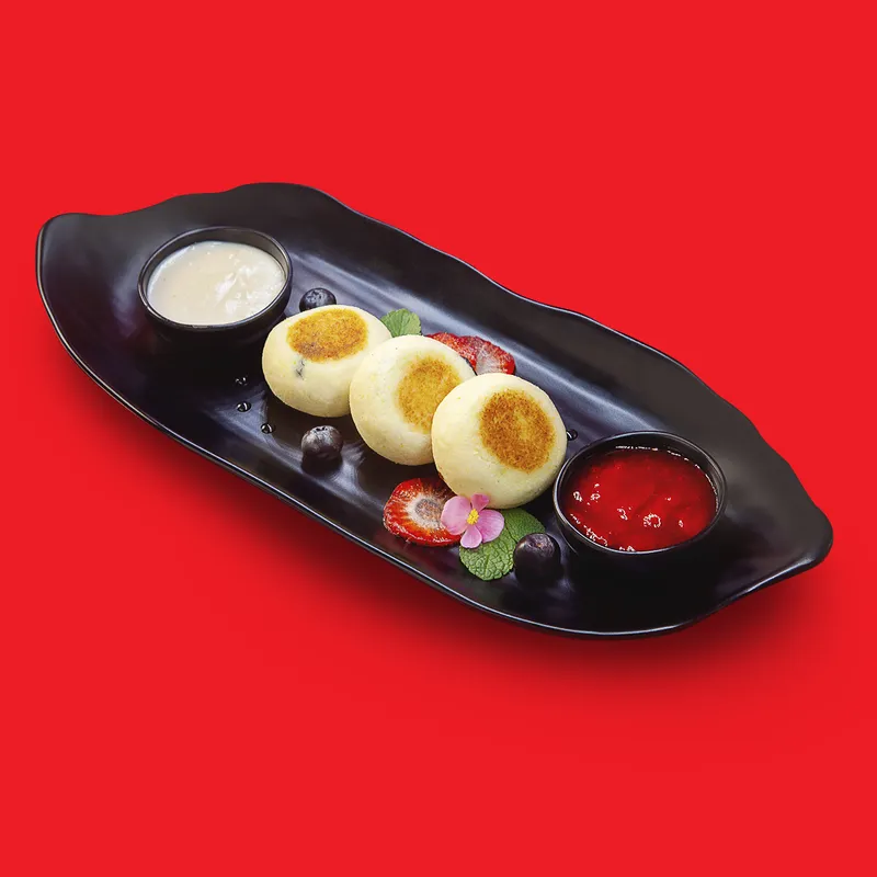 Сырники Веган со сгущенкой и джемом